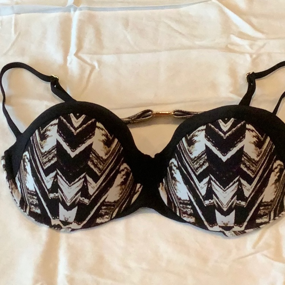 Swim suit top